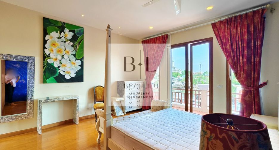 Haus zum Kauf mit 4 Zimmer in Sattahip, Chonburi