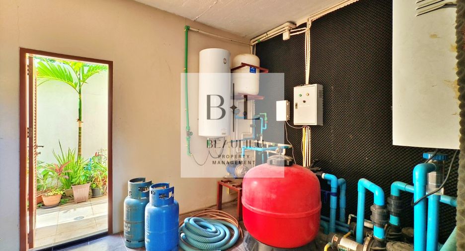 Haus zum Kauf mit 4 Zimmer in Sattahip, Chonburi