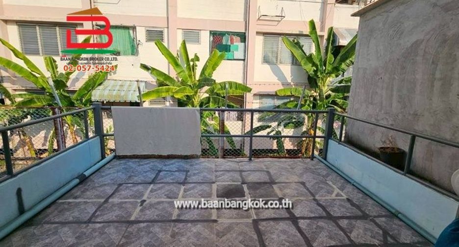 Casa adosada en venta de 2 habitaciones en Mueang Nonthaburi, Nonthaburi