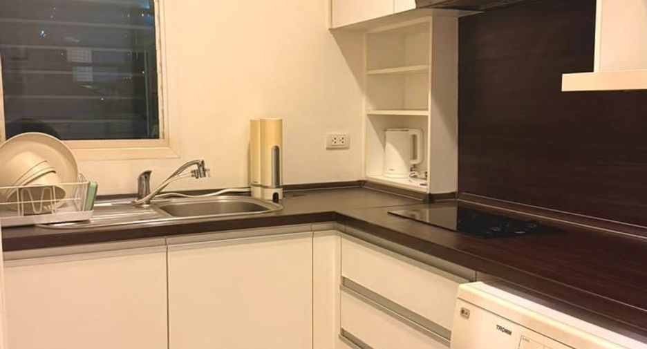 Condo en alquiler y en venta de 2 habitaciones en Khlong San, Bangkok