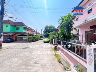 Casa adosada en venta de 3 habitaciones en Bang Khae, Bangkok