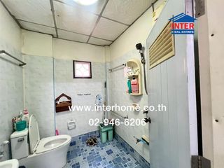 Casa adosada en venta de 3 habitaciones en Bang Khae, Bangkok