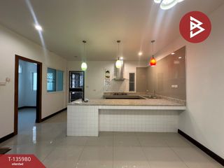 For sale 4 bedrooms townhouse in Mueang Pathum Thani, Pathum Thani