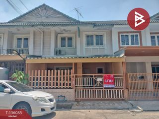 Casa adosada en venta de 3 habitaciones en Khlong Luang, Pathum Thani