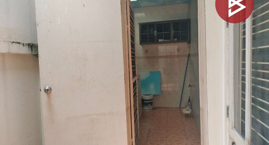 出售 3 卧室 联排别墅 在 Khlong Luang, Pathum Thani