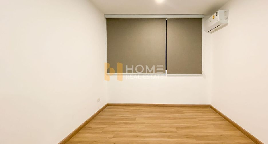 For sale 4 ベッドルーム townhouse in Bang Khae, Bangkok