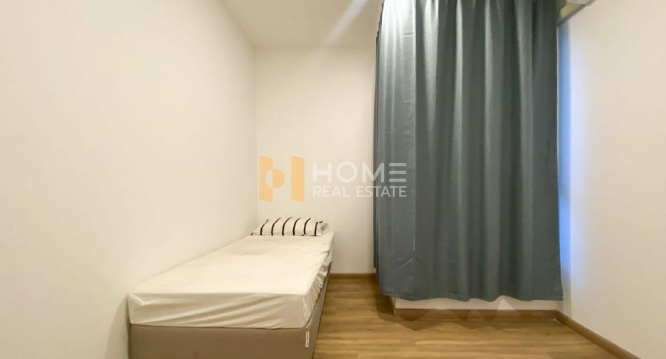 For sale 4 ベッドルーム townhouse in Bang Khae, Bangkok