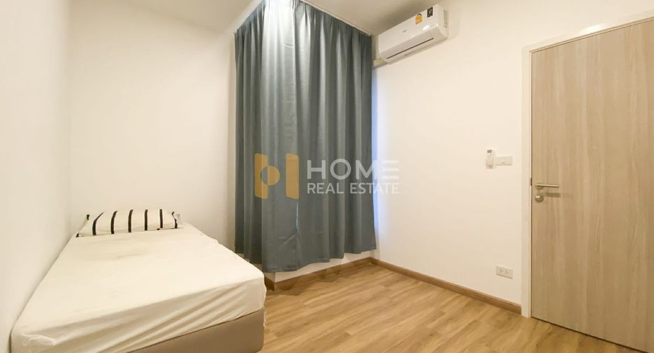 For sale 4 ベッドルーム townhouse in Bang Khae, Bangkok