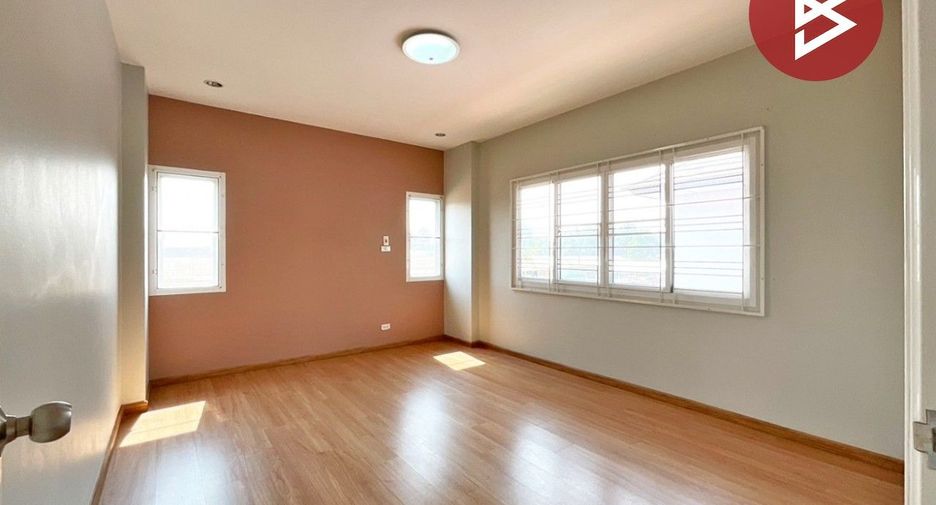 For sale 3 bedrooms house in Klaeng, Rayong