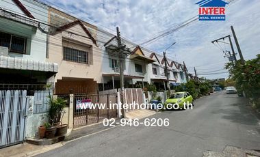 For sale 2 bedrooms townhouse in Bang Kapi, Bangkok