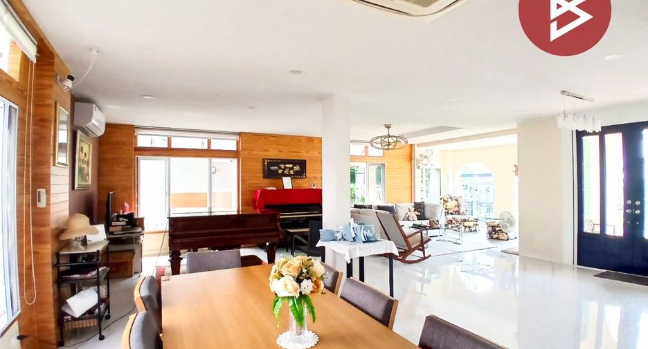 Haus zum Kauf mit 4 Zimmer in Suan Luang, Bangkok