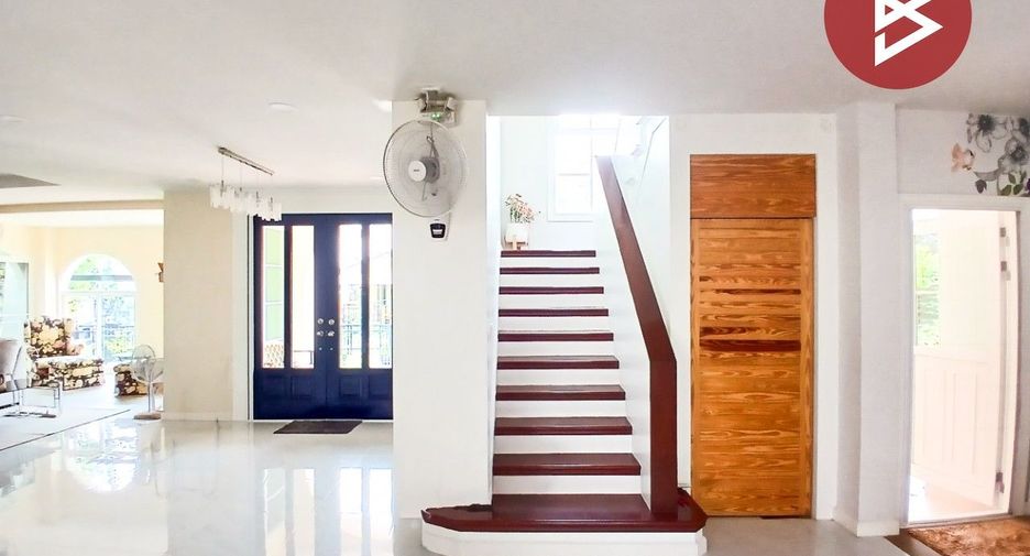 Haus zum Kauf mit 4 Zimmer in Suan Luang, Bangkok
