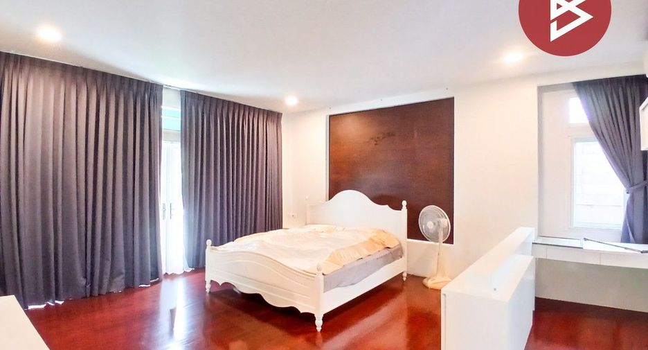 Haus zum Kauf mit 4 Zimmer in Suan Luang, Bangkok