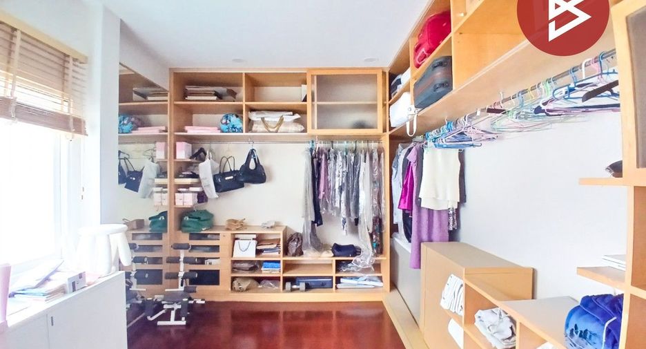 Haus zum Kauf mit 4 Zimmer in Suan Luang, Bangkok