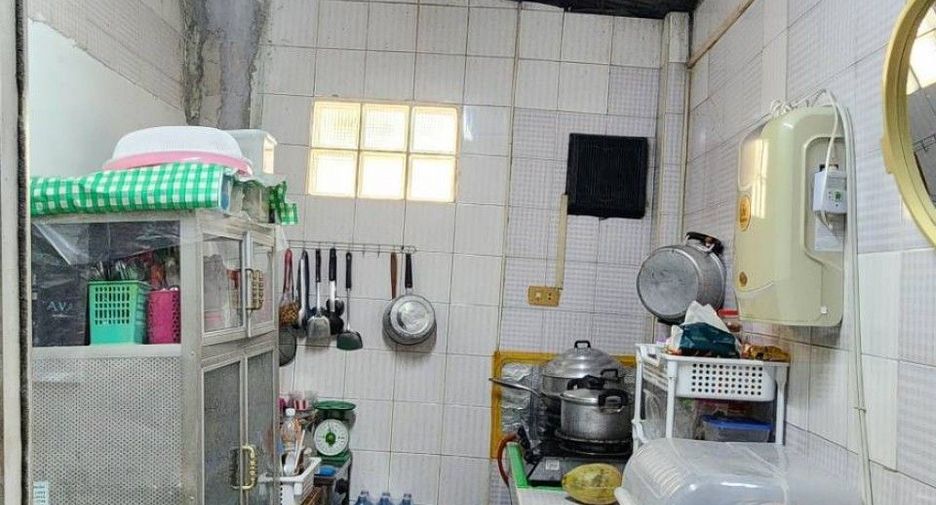 For sale 2 bedrooms townhouse in Thanyaburi, Pathum Thani