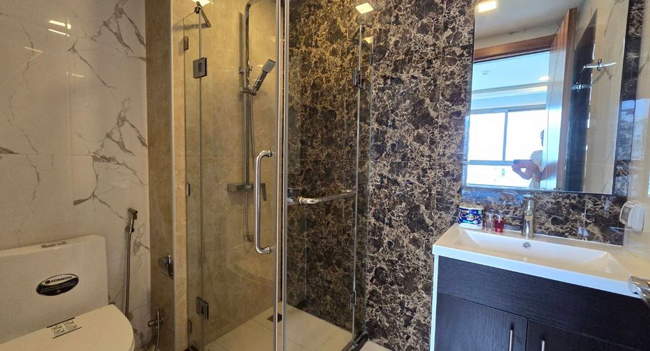 For sale 2 bedrooms condo in Bang Lamung, Chonburi