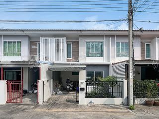 À vendre 3 chambres maison de ville à Bang Kruai, Nonthaburi
