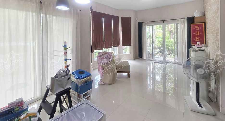 For sale 3 bedrooms house in Mueang Pathum Thani, Pathum Thani