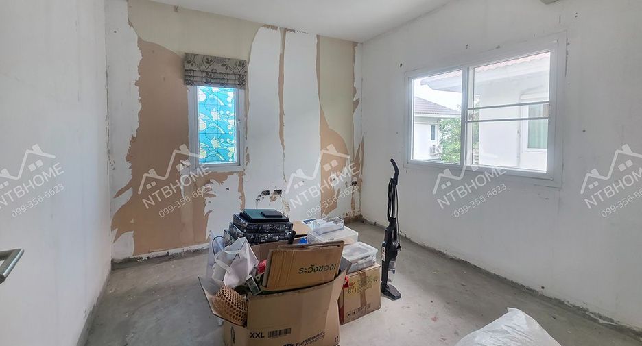 For sale 3 bedrooms house in Mueang Pathum Thani, Pathum Thani