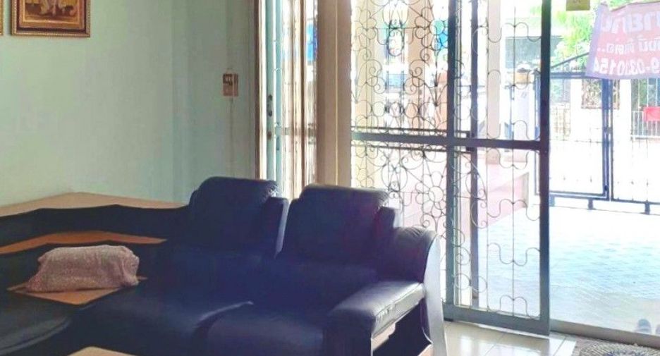 Reihenhaus zum Kauf mit 2 Zimmer in Lat Krabang, Bangkok