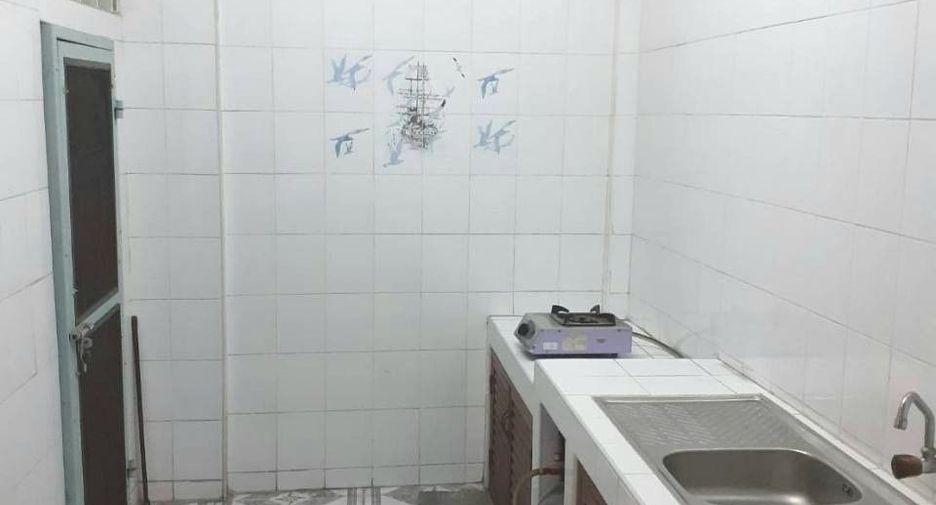 Reihenhaus zum Kauf mit 2 Zimmer in Lat Krabang, Bangkok