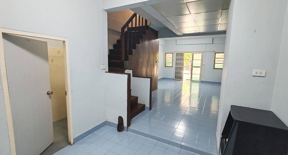 For sale 2 bedrooms townhouse in Pak Kret, Nonthaburi