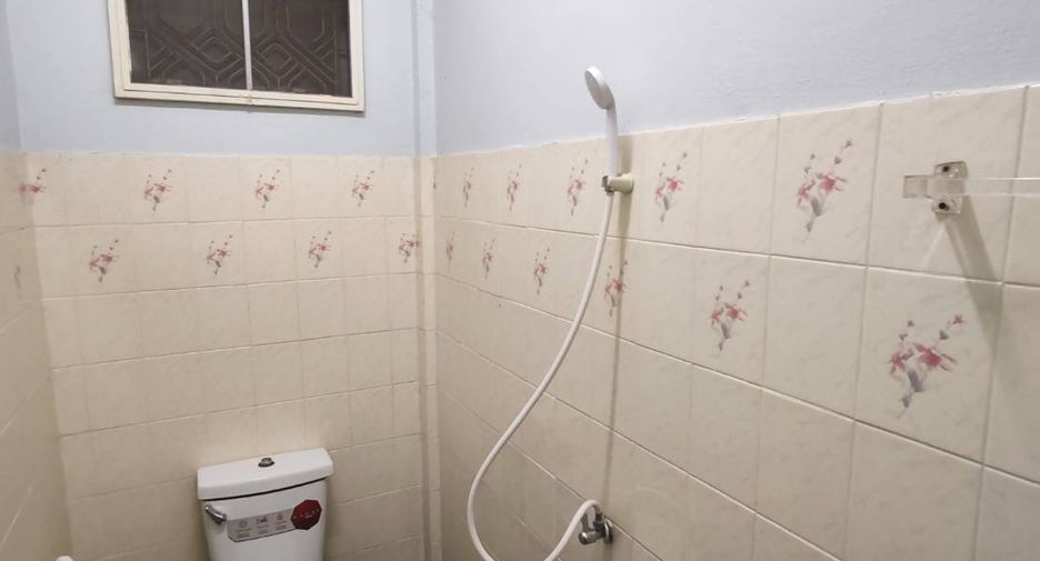 For sale 2 bedrooms townhouse in Pak Kret, Nonthaburi
