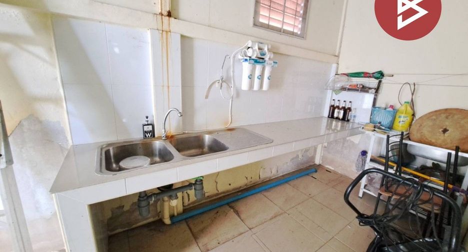 For sale 3 bedrooms townhouse in Mueang Nakhon Sawan, Nakhon Sawan
