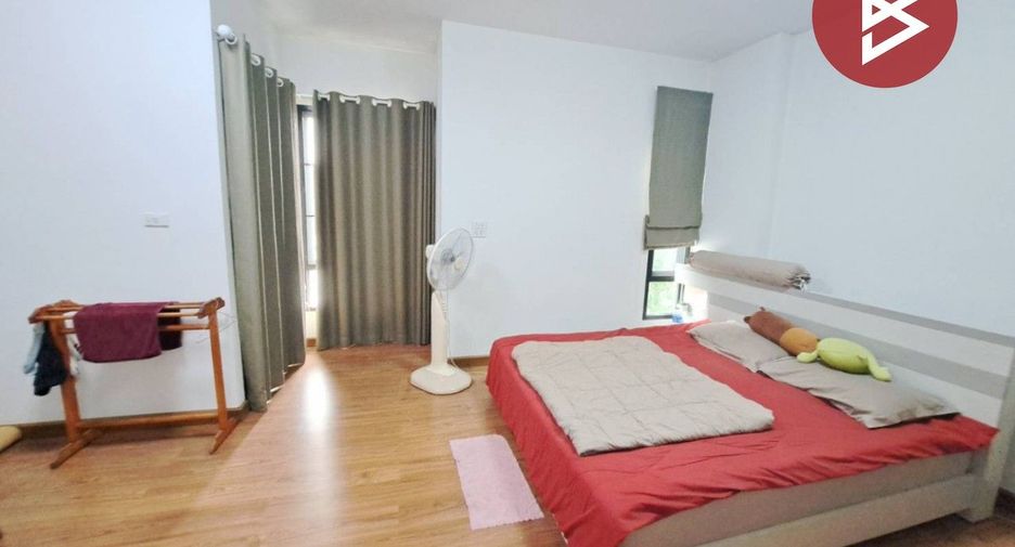 For sale 3 bedrooms townhouse in Mueang Nakhon Sawan, Nakhon Sawan