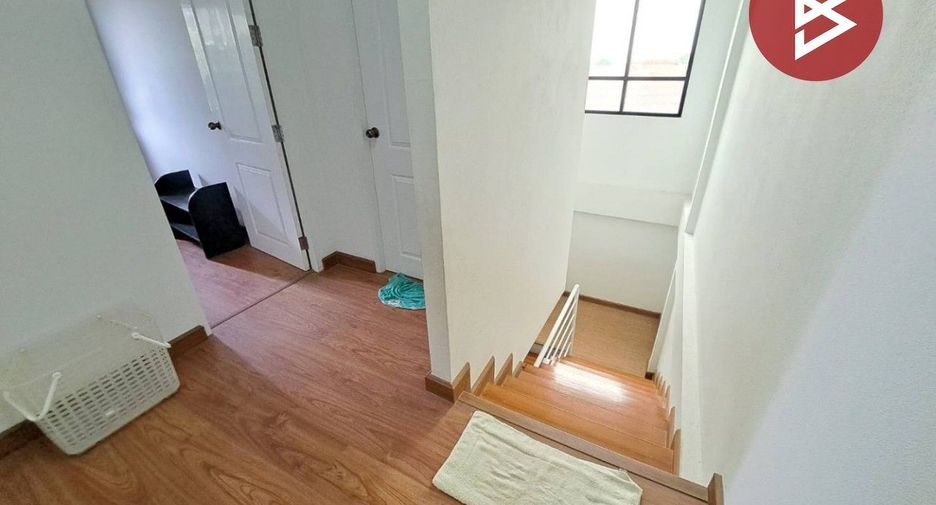 For sale 3 bedrooms townhouse in Mueang Nakhon Sawan, Nakhon Sawan
