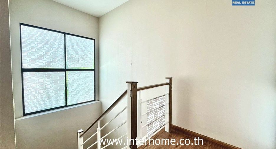 For sale 3 bedrooms house in Saphan Sung, Bangkok
