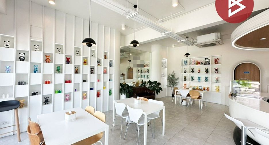 For sale 1 bed retail Space in Mueang Chon Buri, Chonburi