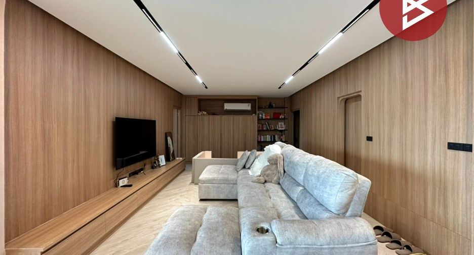For sale 1 bed retail Space in Mueang Chon Buri, Chonburi