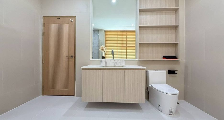 For rent and for sale 4 bedrooms villa in Hang Dong, Chiang Mai