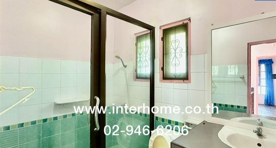 For sale 3 bedrooms townhouse in Khlong Luang, Pathum Thani
