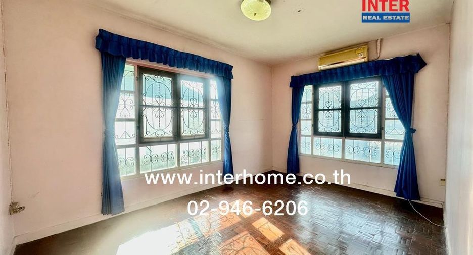 For sale 3 bedrooms townhouse in Khlong Luang, Pathum Thani
