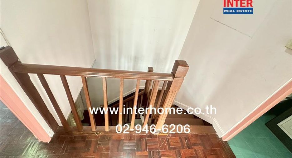 For sale 3 bedrooms townhouse in Khlong Luang, Pathum Thani