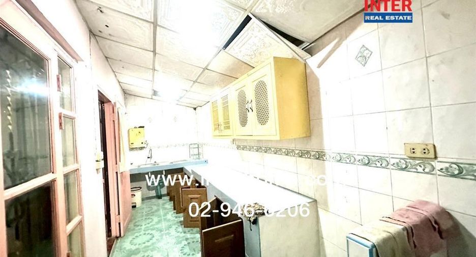 For sale 3 bedrooms townhouse in Khlong Luang, Pathum Thani
