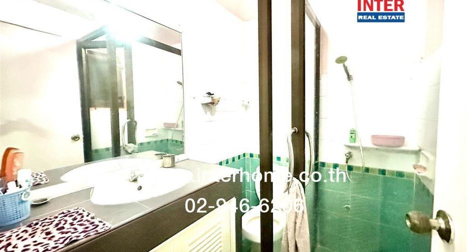 For sale 3 bedrooms townhouse in Khlong Luang, Pathum Thani