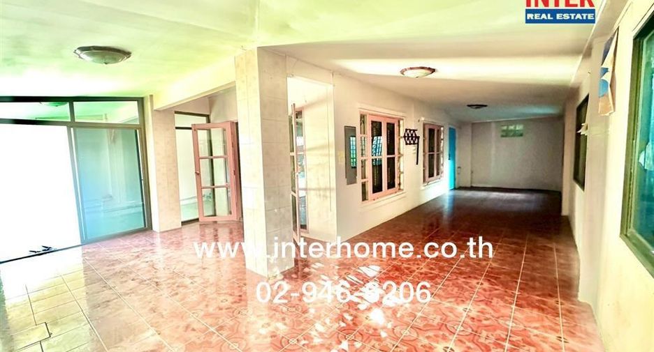 For sale 3 bedrooms townhouse in Khlong Luang, Pathum Thani
