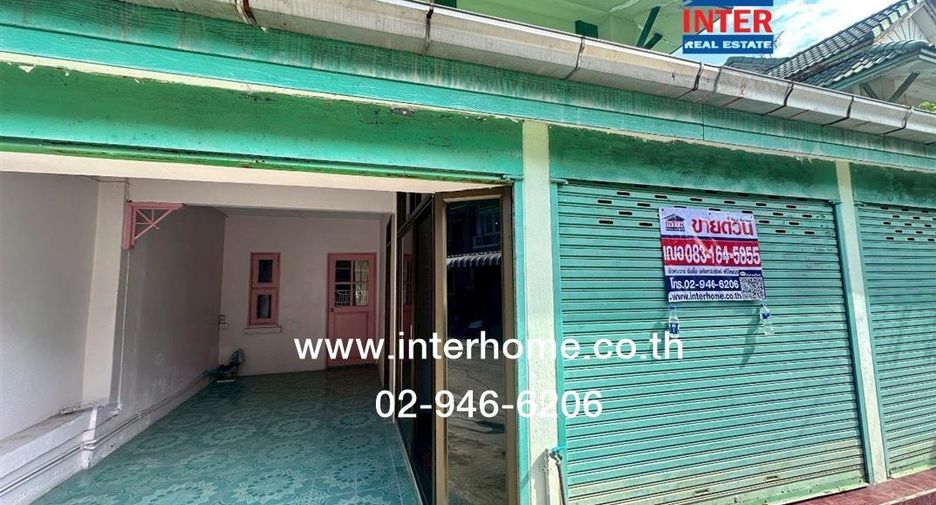 For sale 3 bedrooms townhouse in Khlong Luang, Pathum Thani