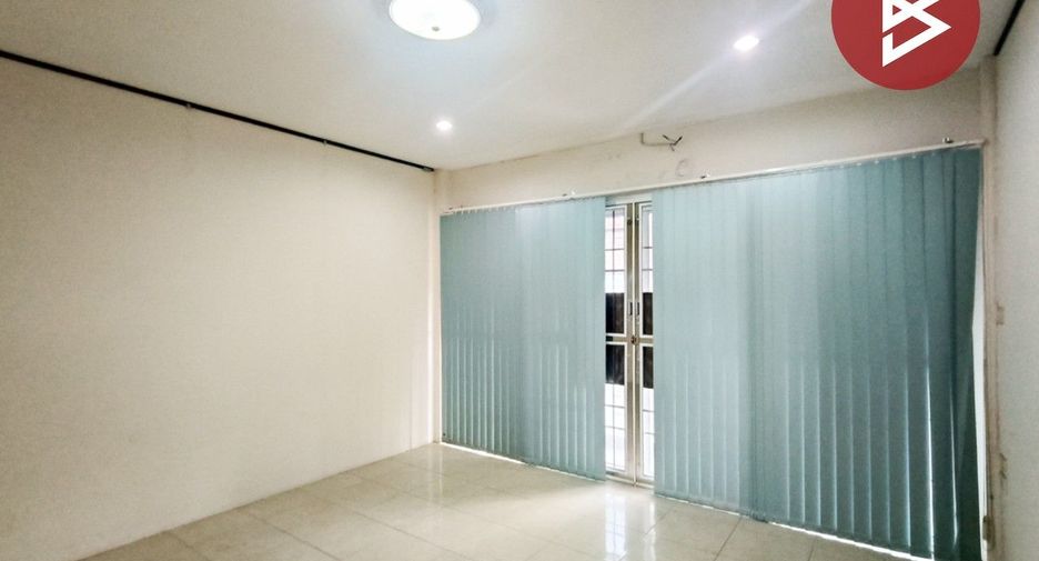 À vendre 3 chambres local commercial à Mueang Chon Buri, Chonburi