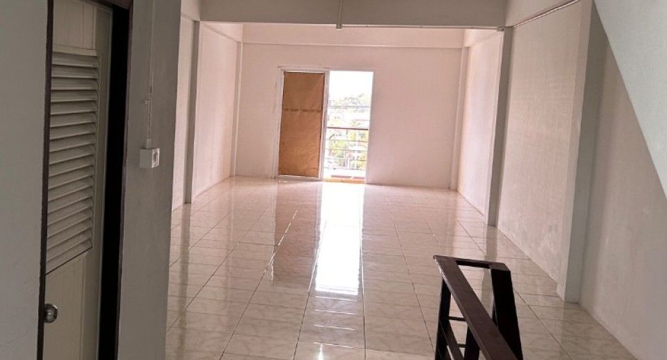 Продажа торговое помещение в Mueang Nonthaburi, Нонтабури