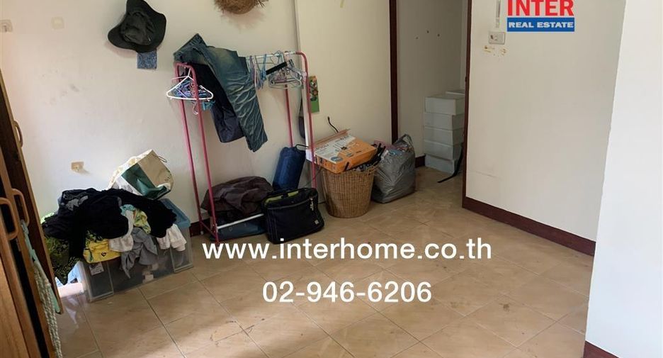 À vendre 2 chambres maison de ville à Lat Krabang, Bangkok