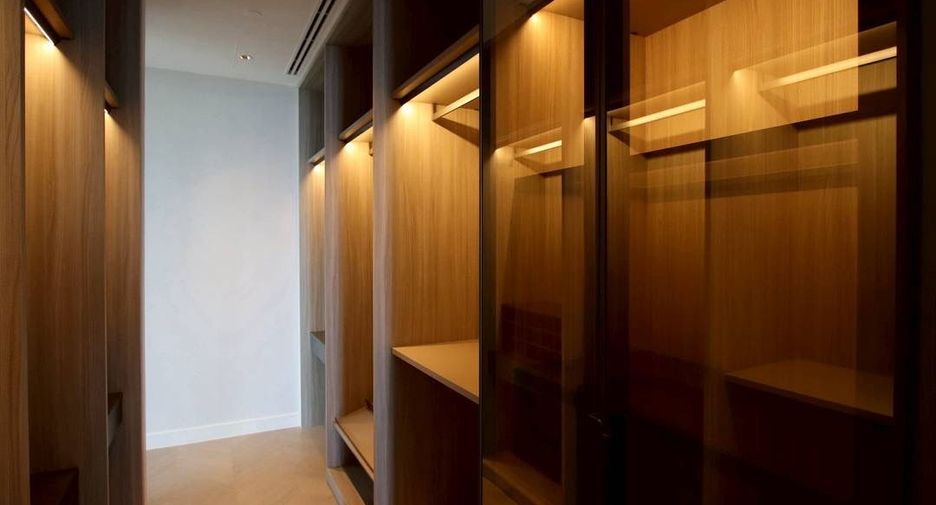 For rent and for sale 3 bedrooms condo in Sathon, Bangkok