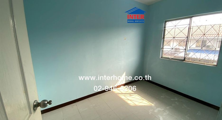 Reihenhaus zum Kauf mit 3 Zimmer in Sam Phran, Nakhon Pathom