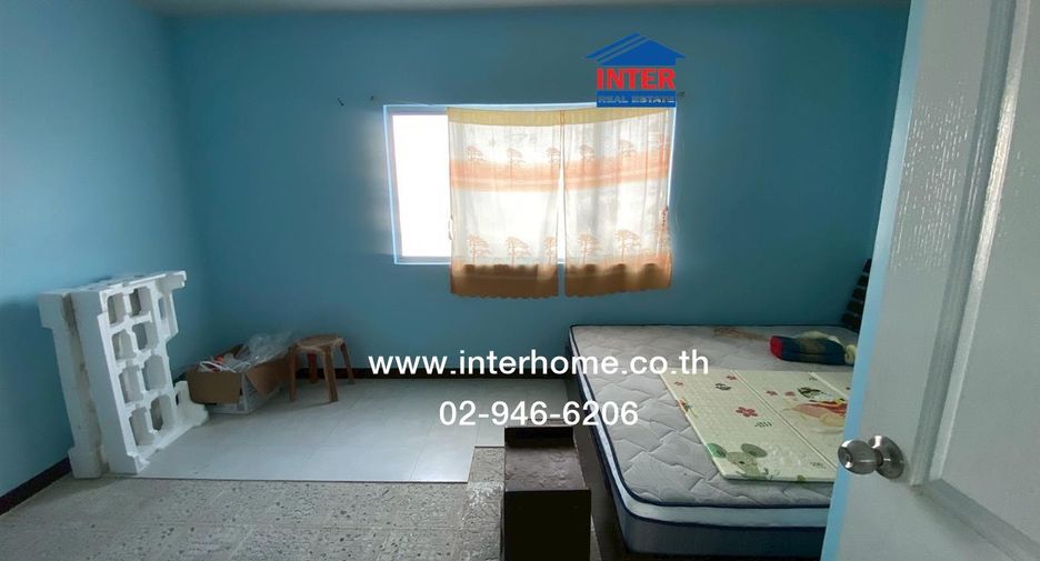 Reihenhaus zum Kauf mit 3 Zimmer in Sam Phran, Nakhon Pathom