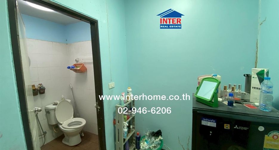 Reihenhaus zum Kauf mit 3 Zimmer in Sam Phran, Nakhon Pathom