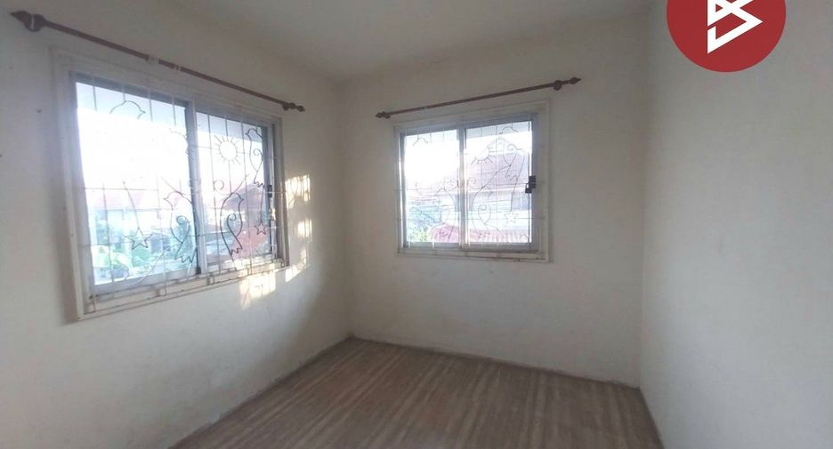 For rent and for sale 3 bedrooms townhouse in Mueang Chachoengsao, Chachoengsao