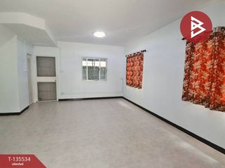 Casa adosada en venta de 3 habitaciones en Mueang Chachoengsao, Chachoengsao